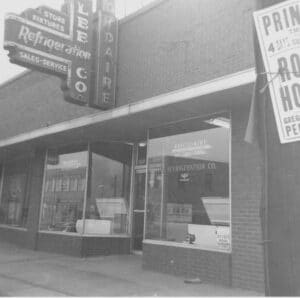 Early Lee Company Storefront 